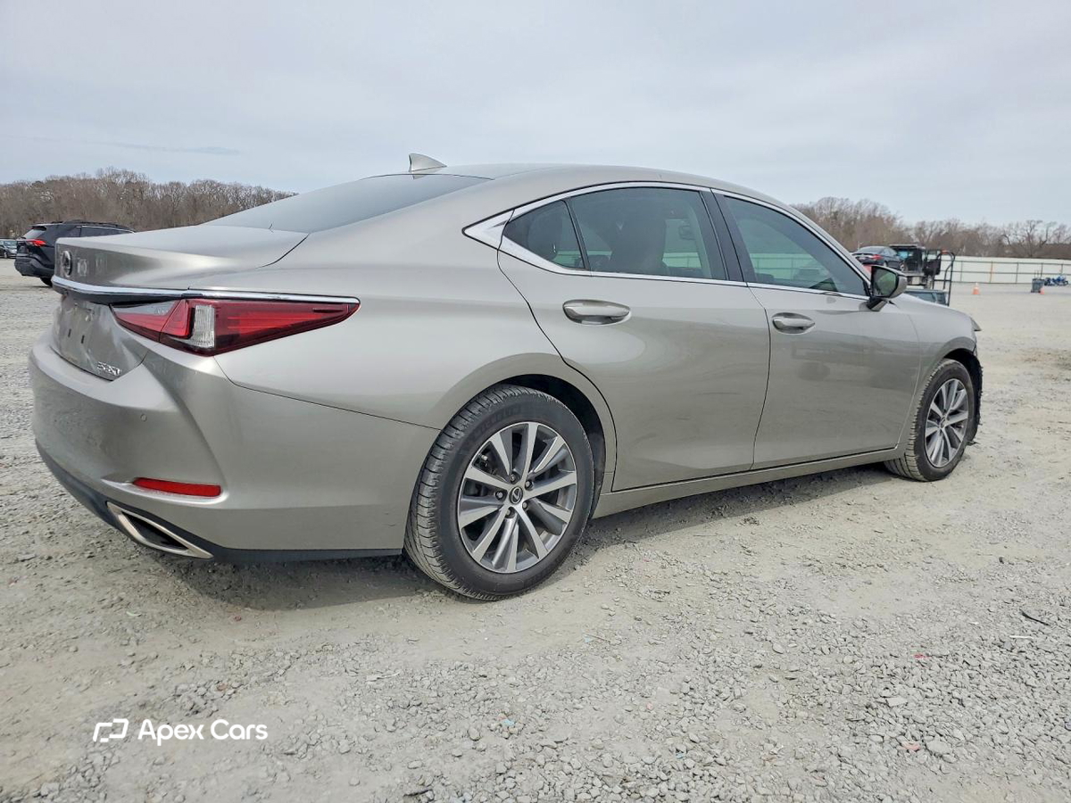 Lexus ES 2020