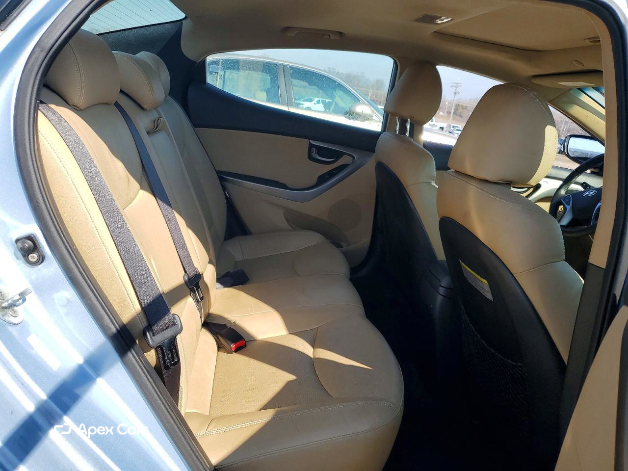 Hyundai Elantra 2012