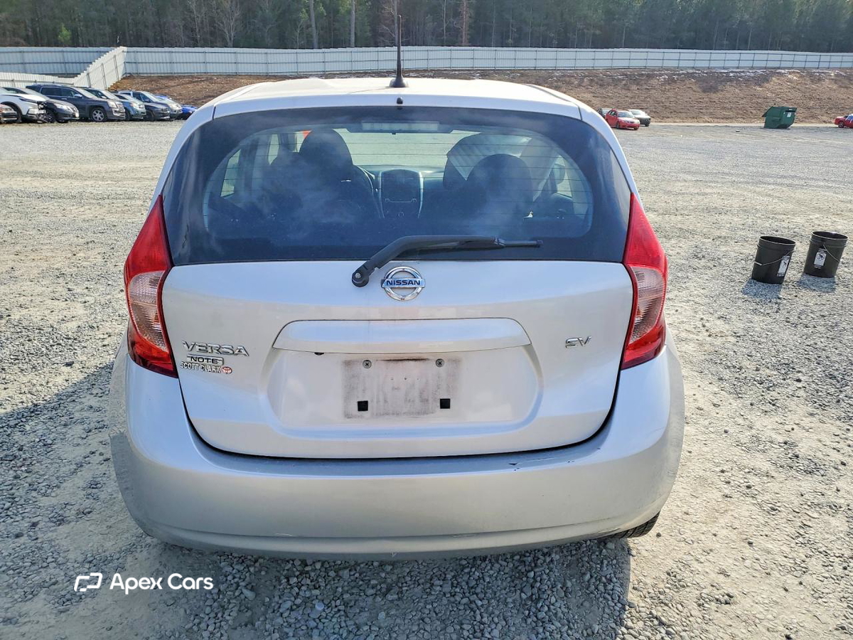 Nissan Versa 2016