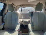 Toyota Sienna 2011