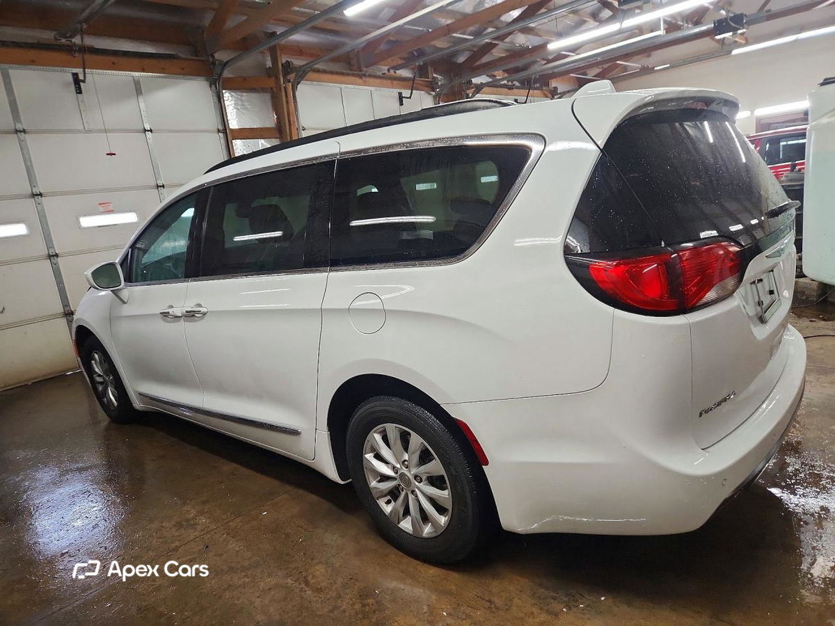 Chrysler Pacifica 2017
