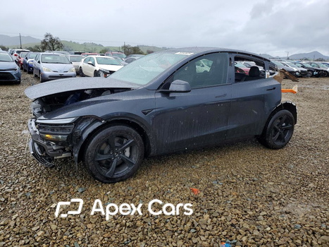 Tesla Model Y 2026 - Zdjęcie 1 z 15