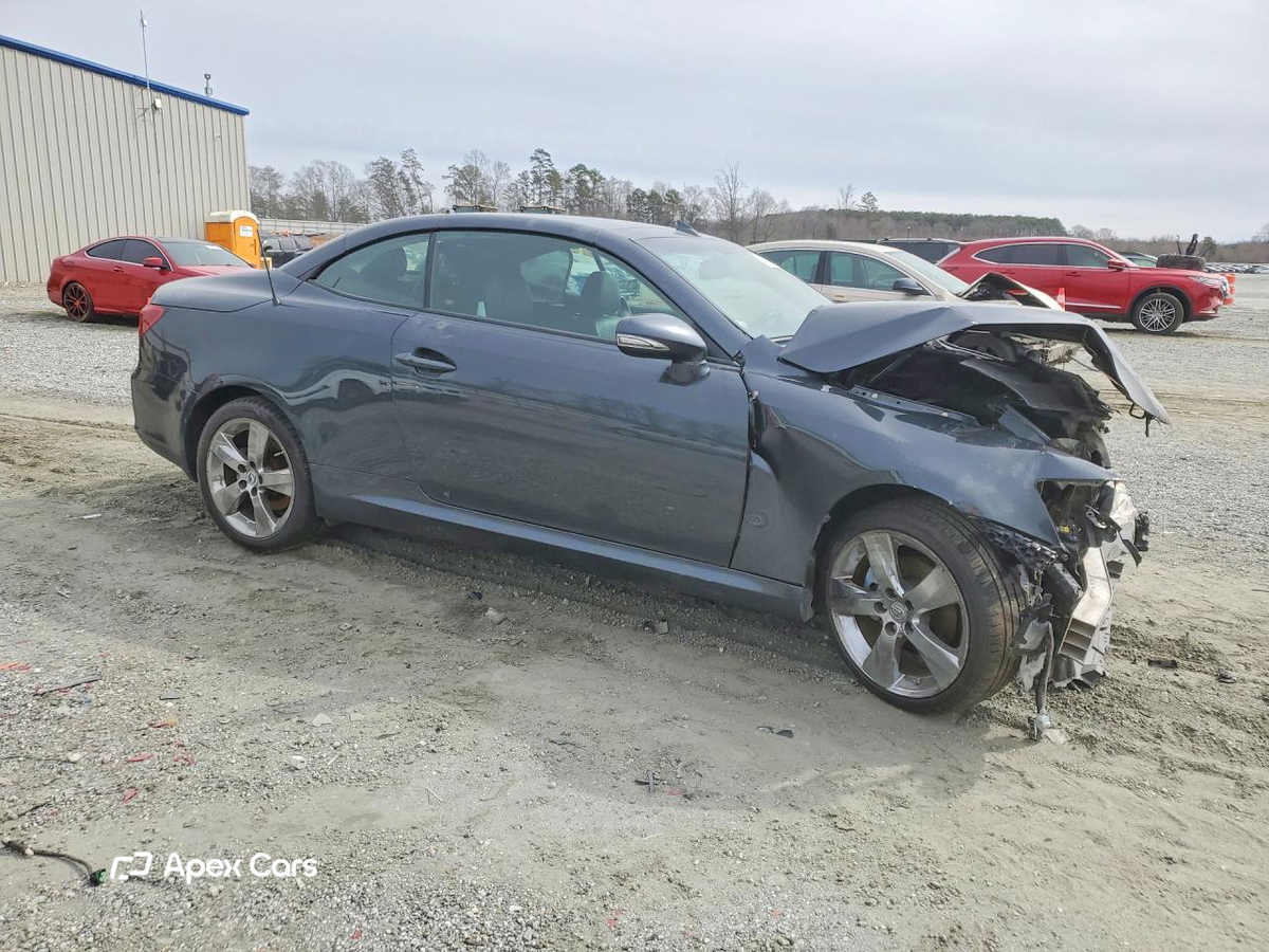 Lexus IS 2010