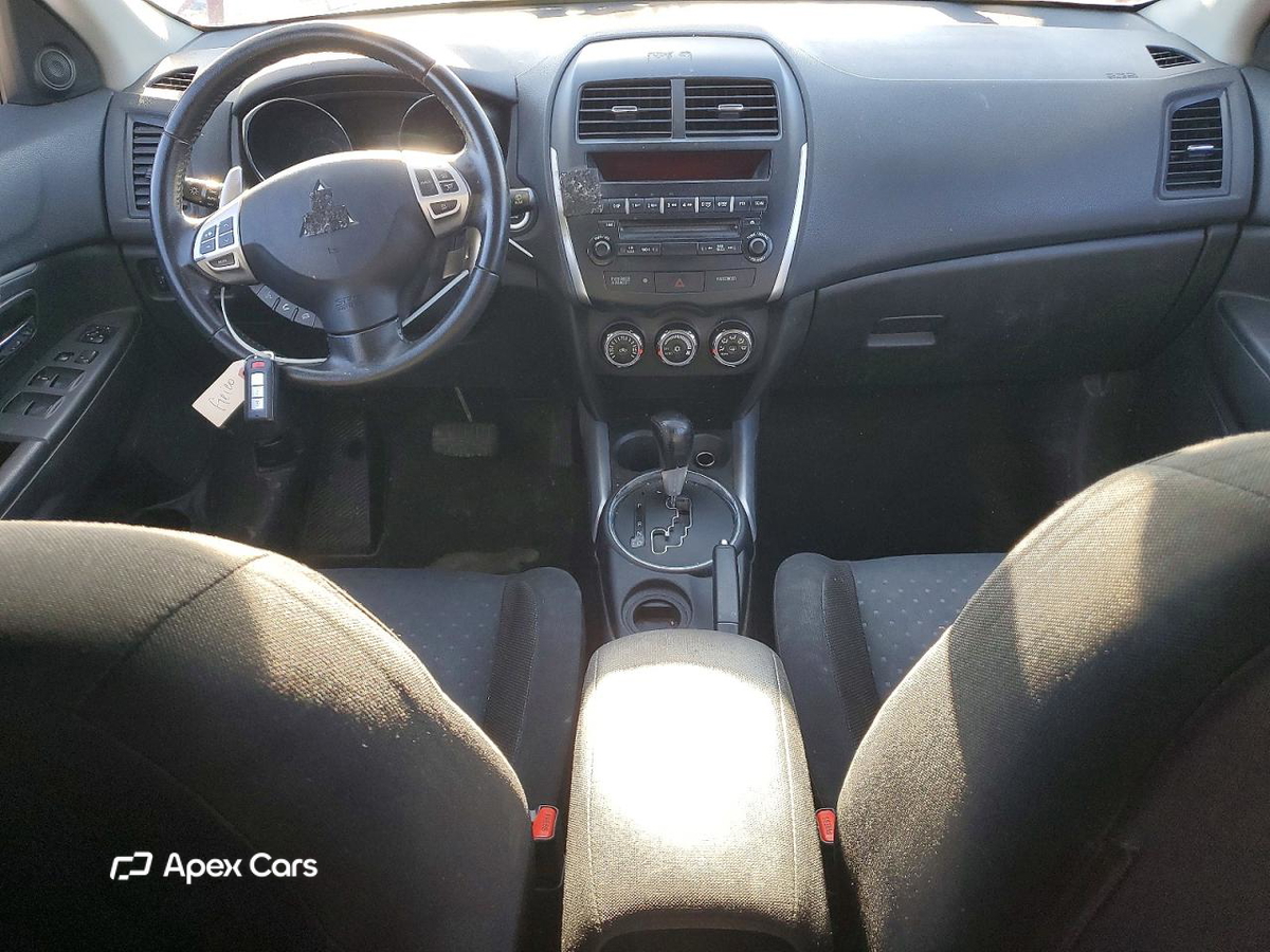 Mitsubishi Outlander 2012