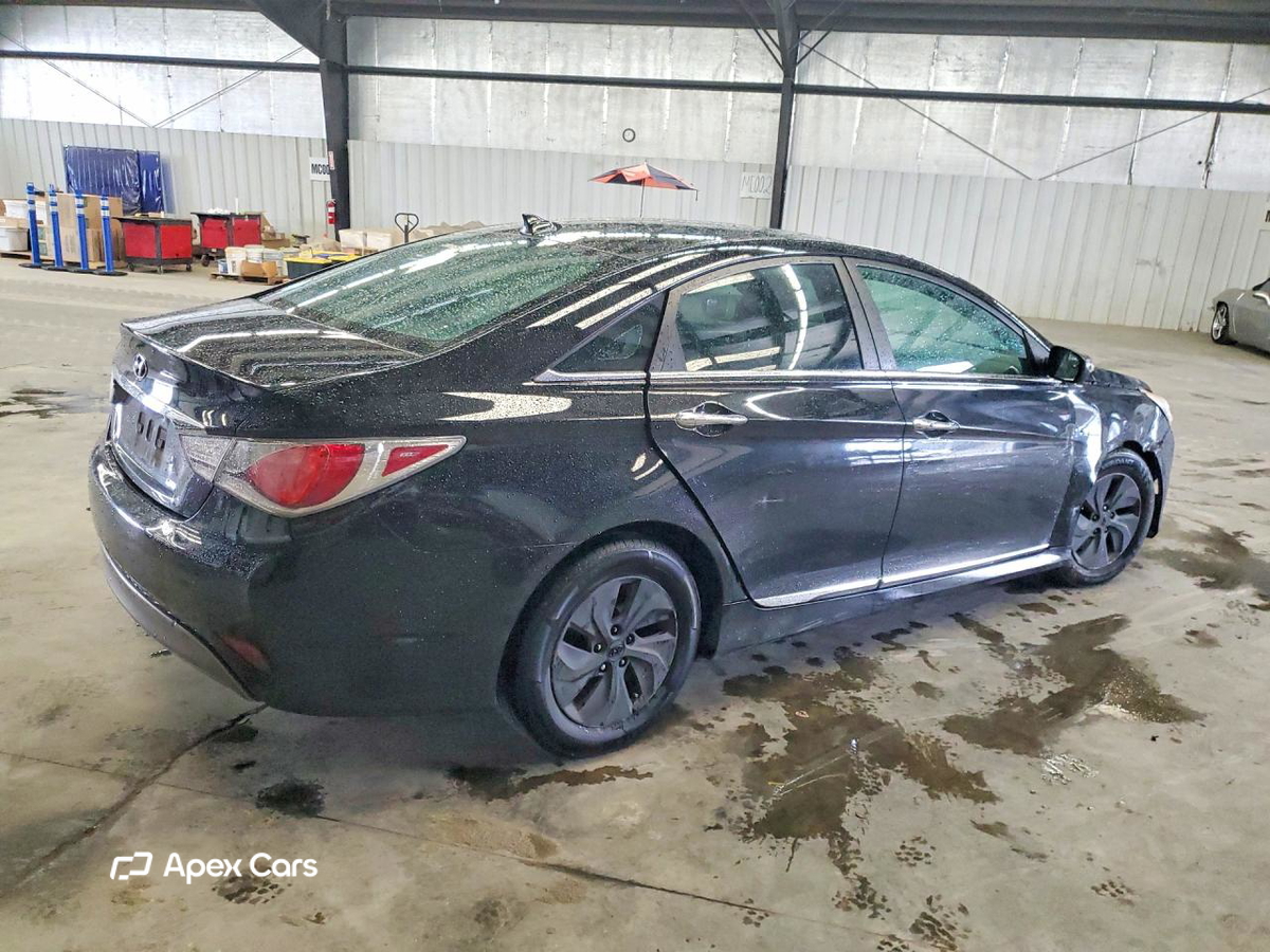 Hyundai Sonata 2013