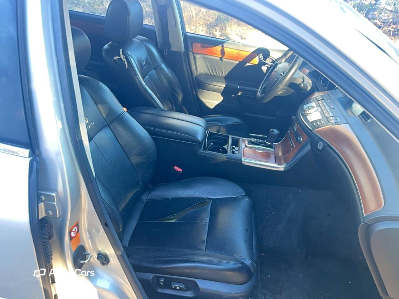 Infiniti M 2006