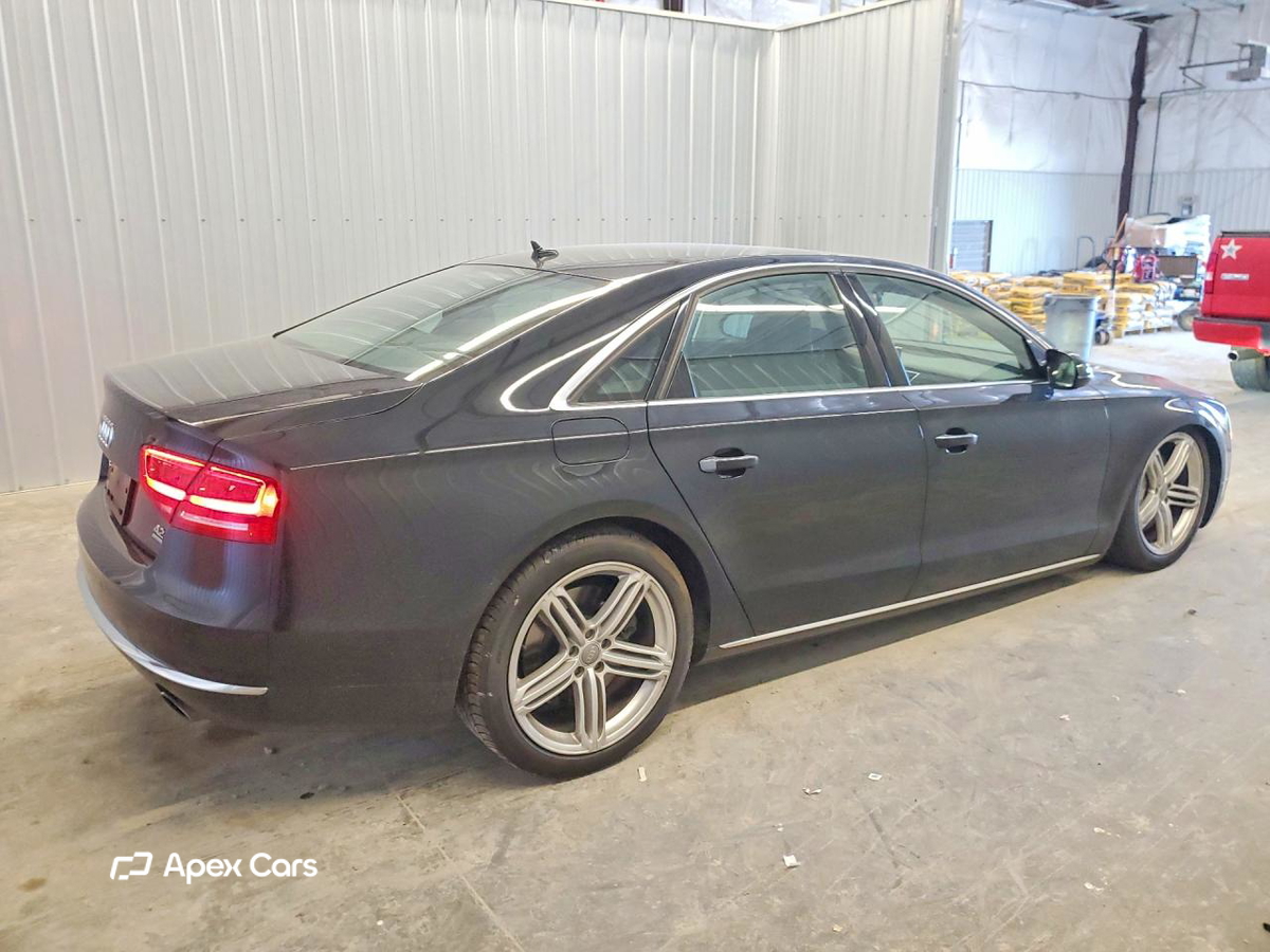 Audi A8 2012