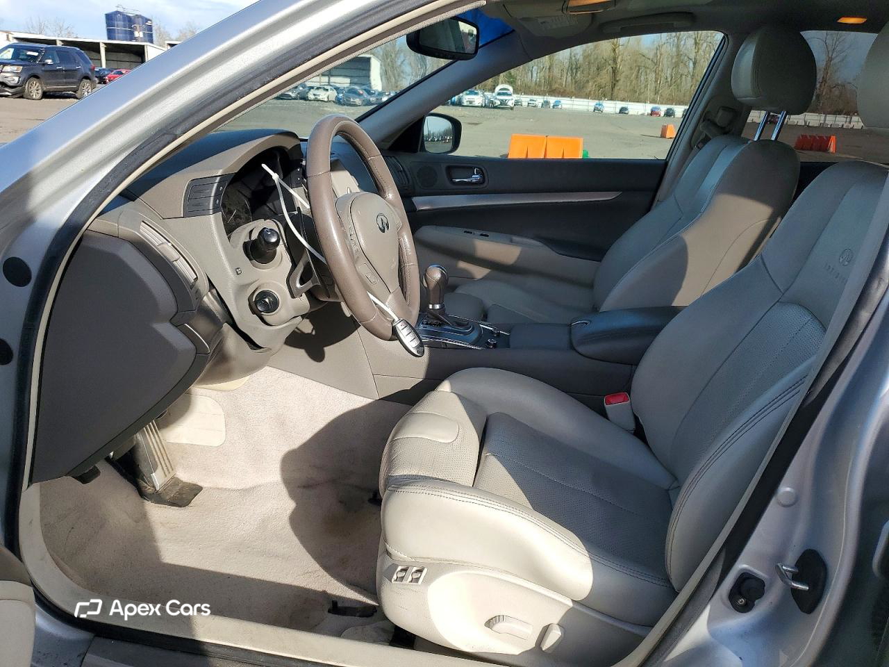 Infiniti G 2010