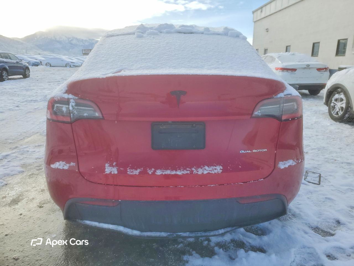Tesla Model Y 2021