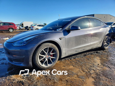 Tesla Model 3 2021 - Image 1 of 13