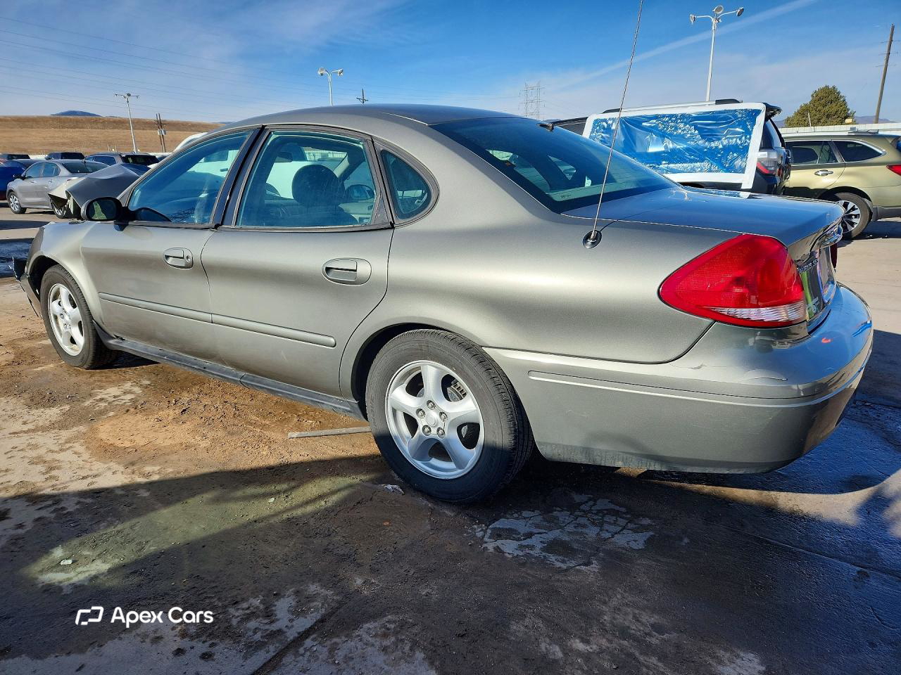 Ford Taurus 2004