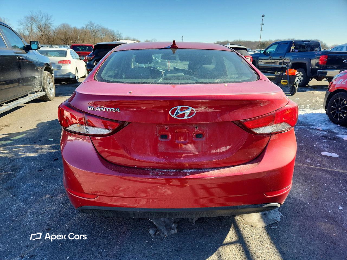 Hyundai Elantra 2015