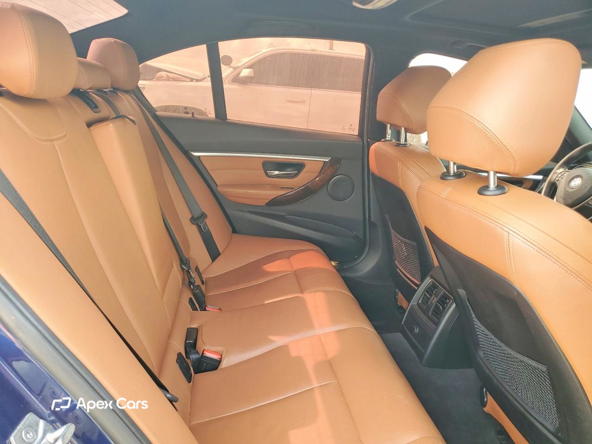 BMW Series 3 2016