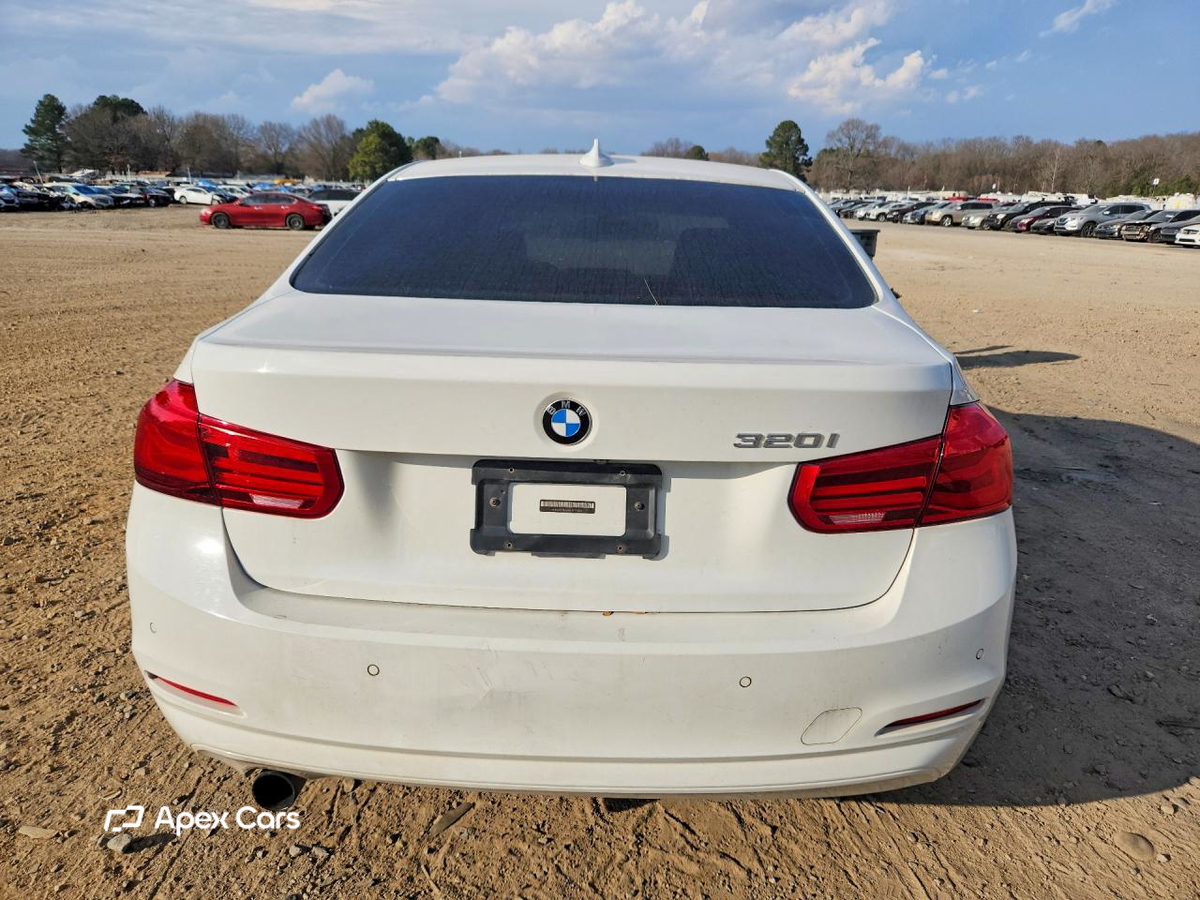 BMW Series 3 2016