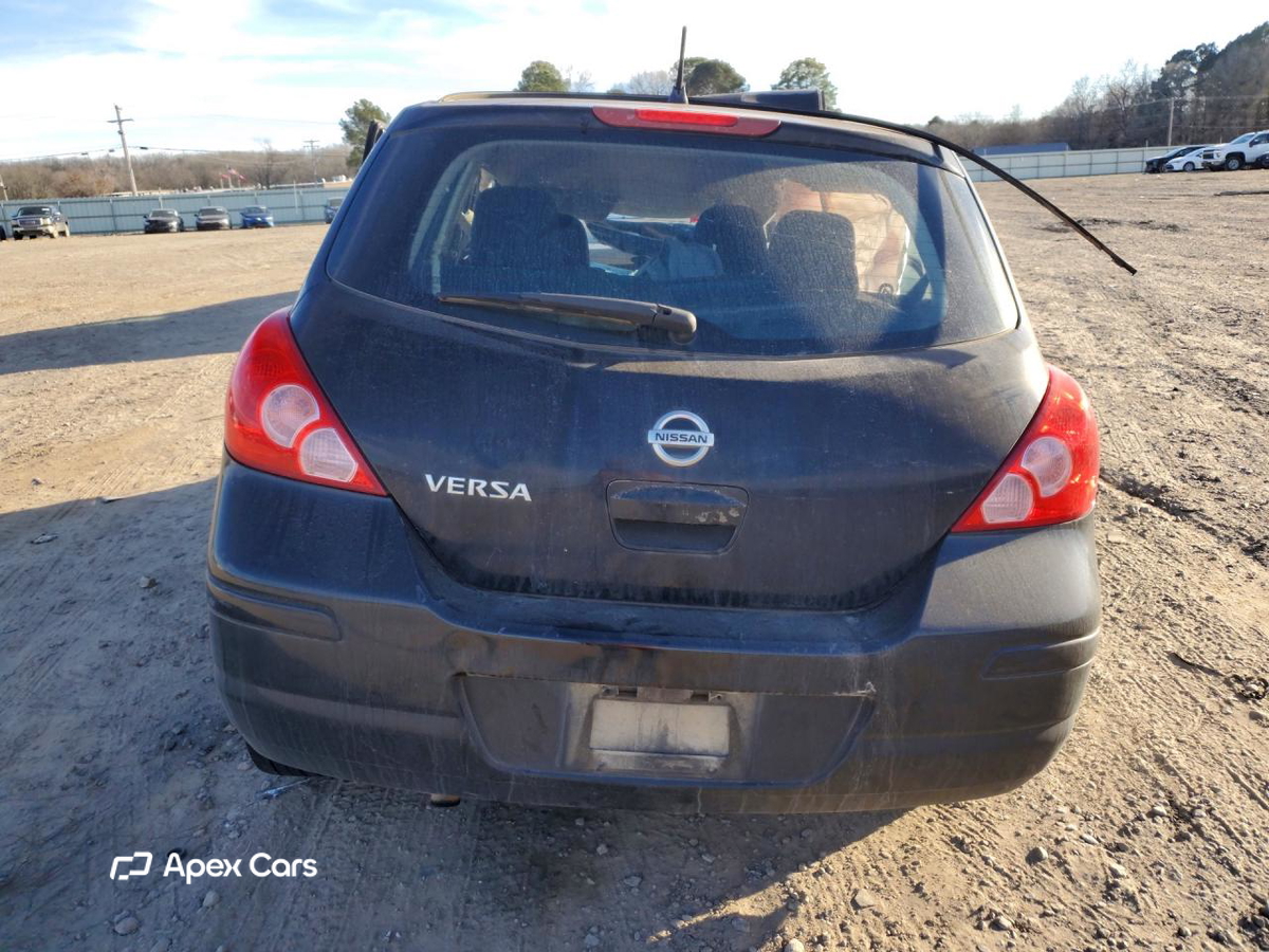 Nissan Versa 2012