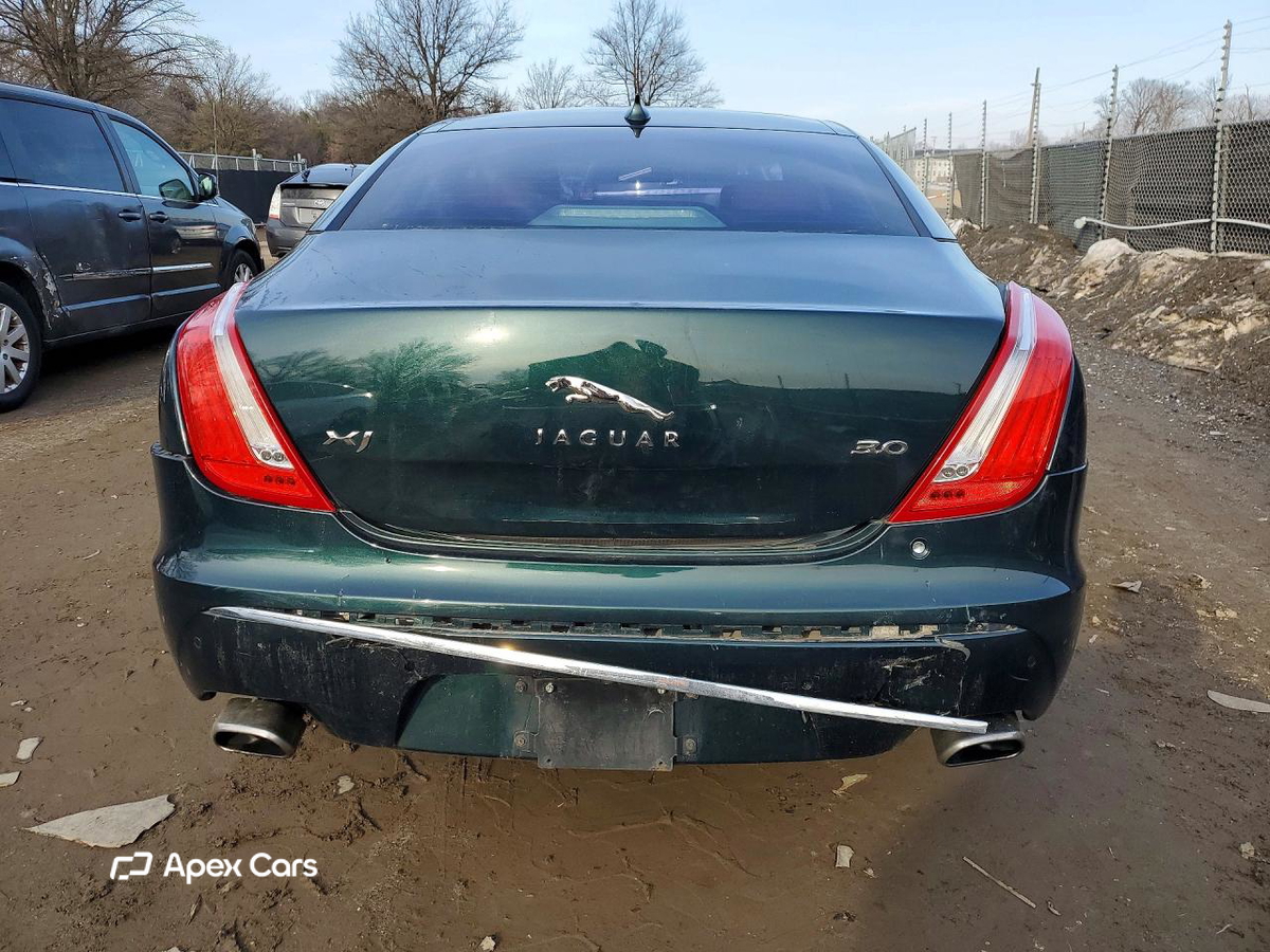 Jaguar XJ 2013