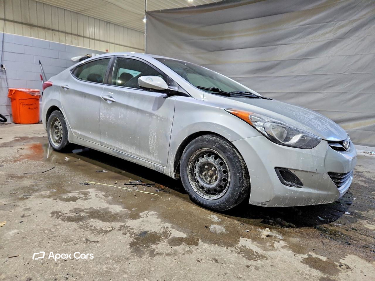Hyundai Elantra 2011