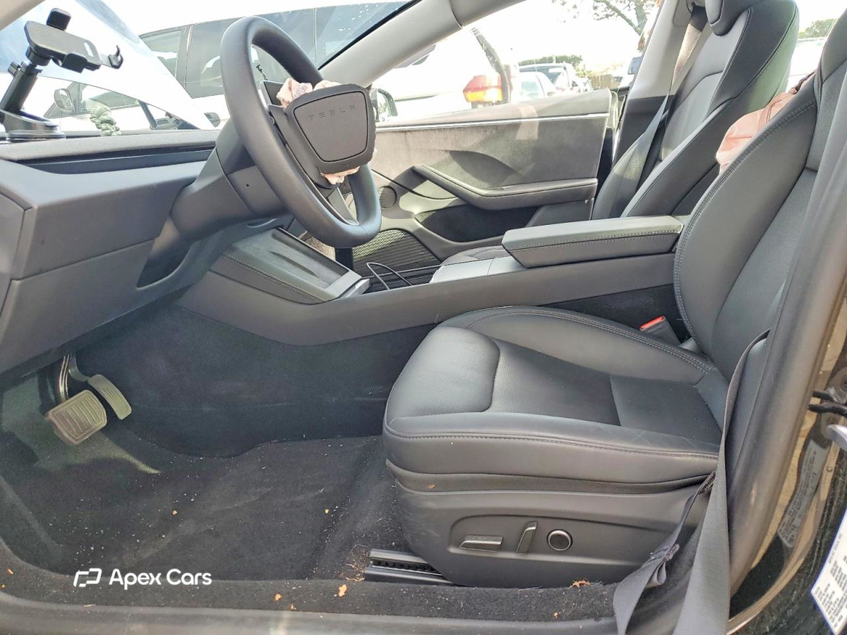 Tesla Model 3 2025