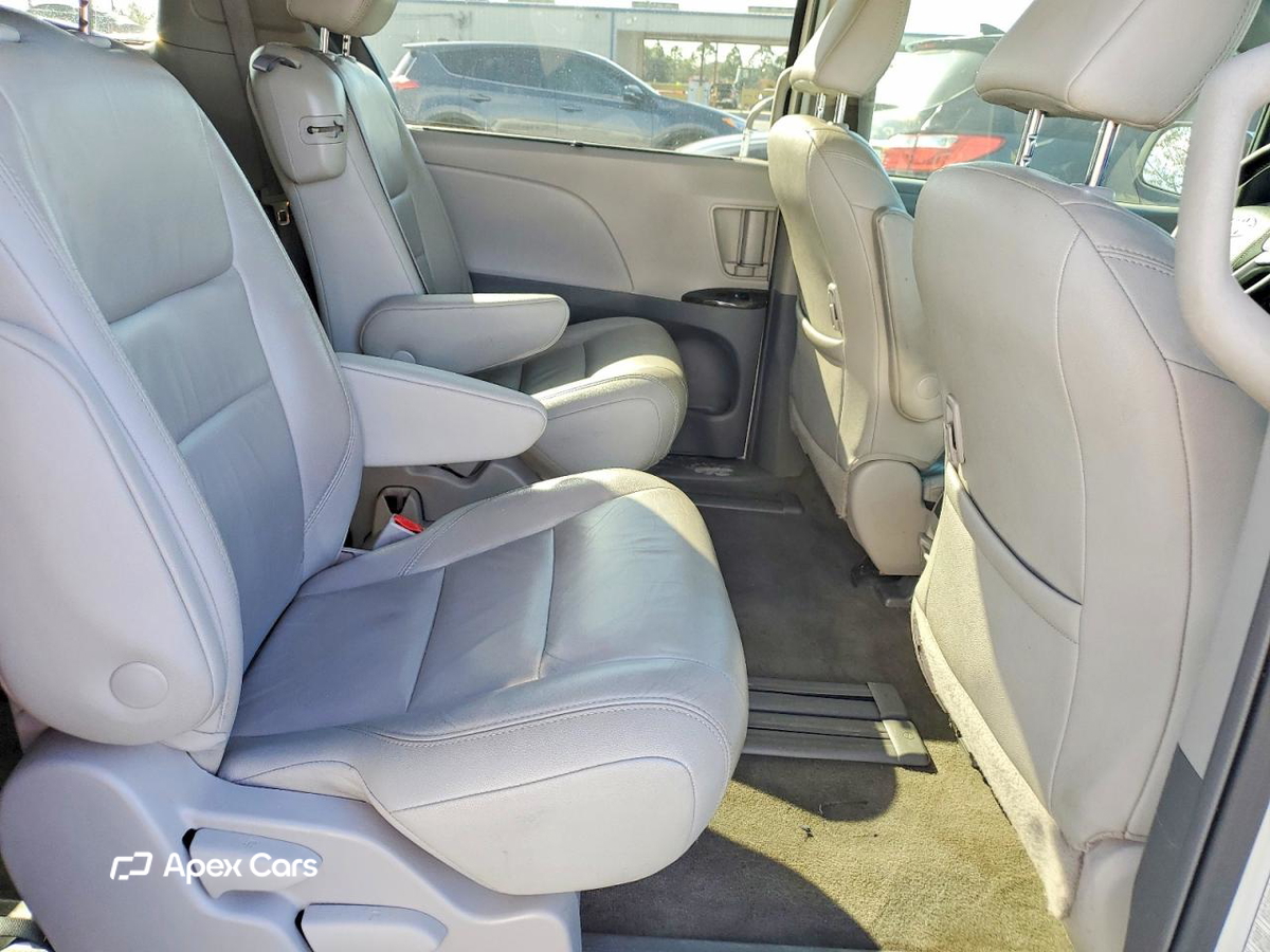 Toyota Sienna 2018