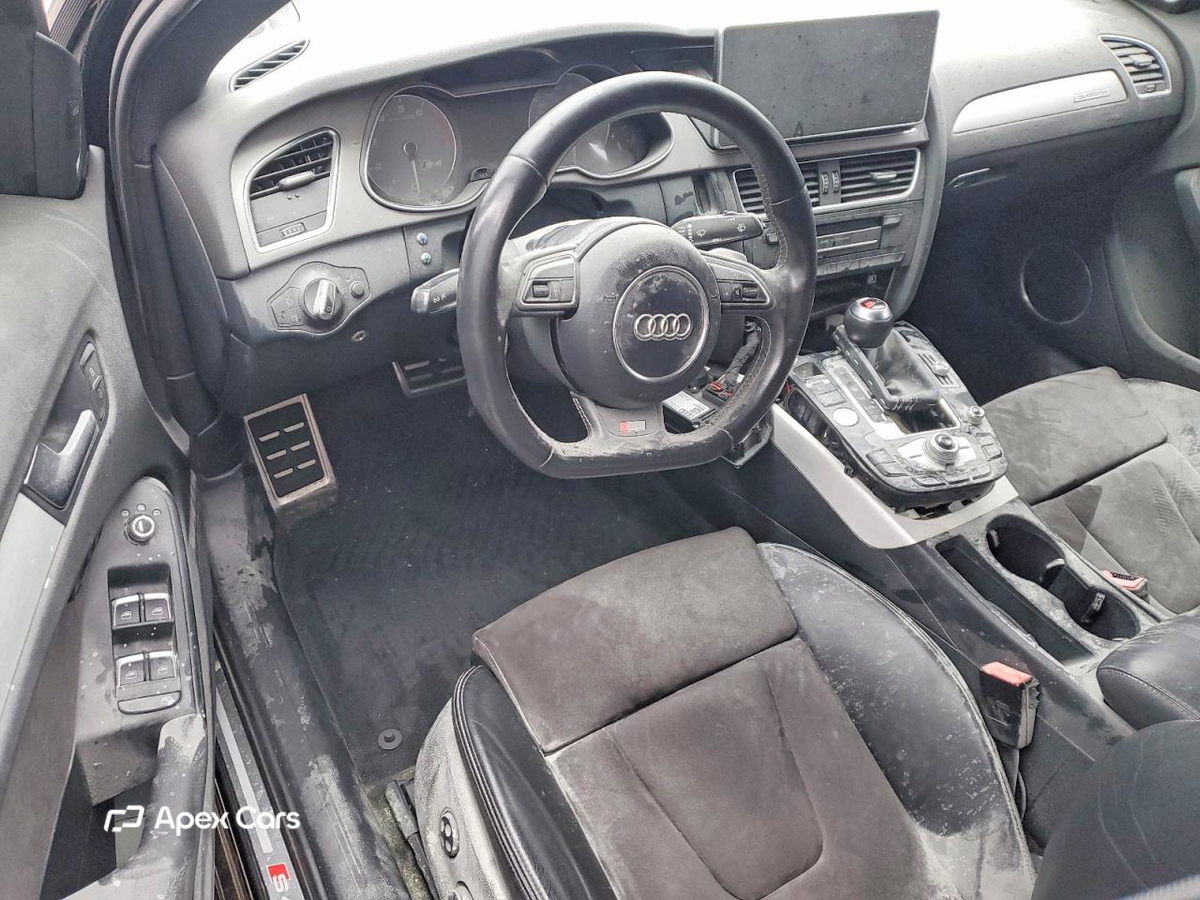 Audi RS4 2013