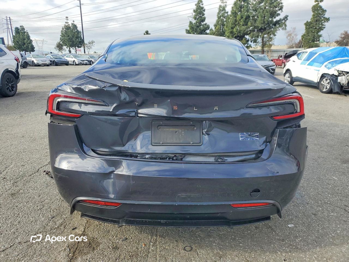 Tesla Model 3 2024