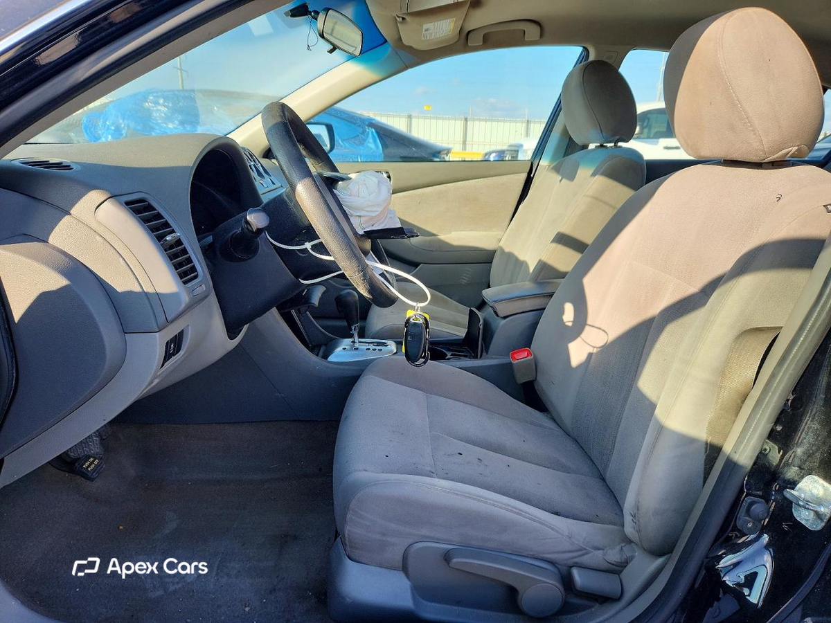 Nissan Altima 2012