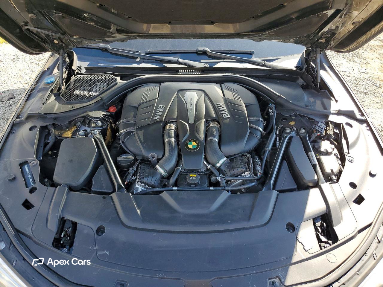 BMW Series 7 2016