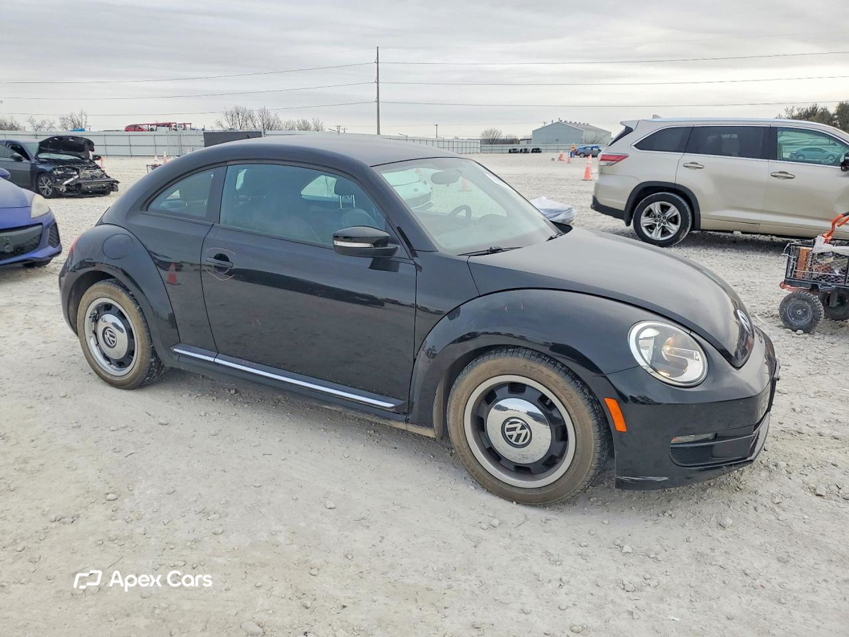 Volkswagen Beetle 2013