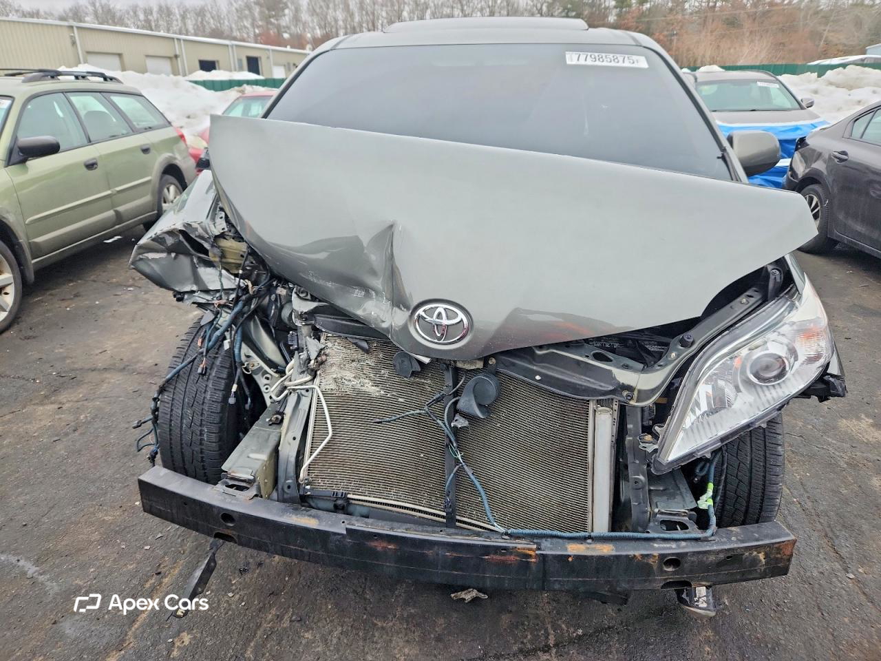 Toyota Sienna 2011