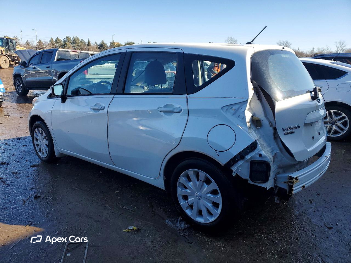 Nissan Versa 2015