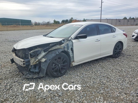 Nissan Altima 2017 - Image 1 of 13