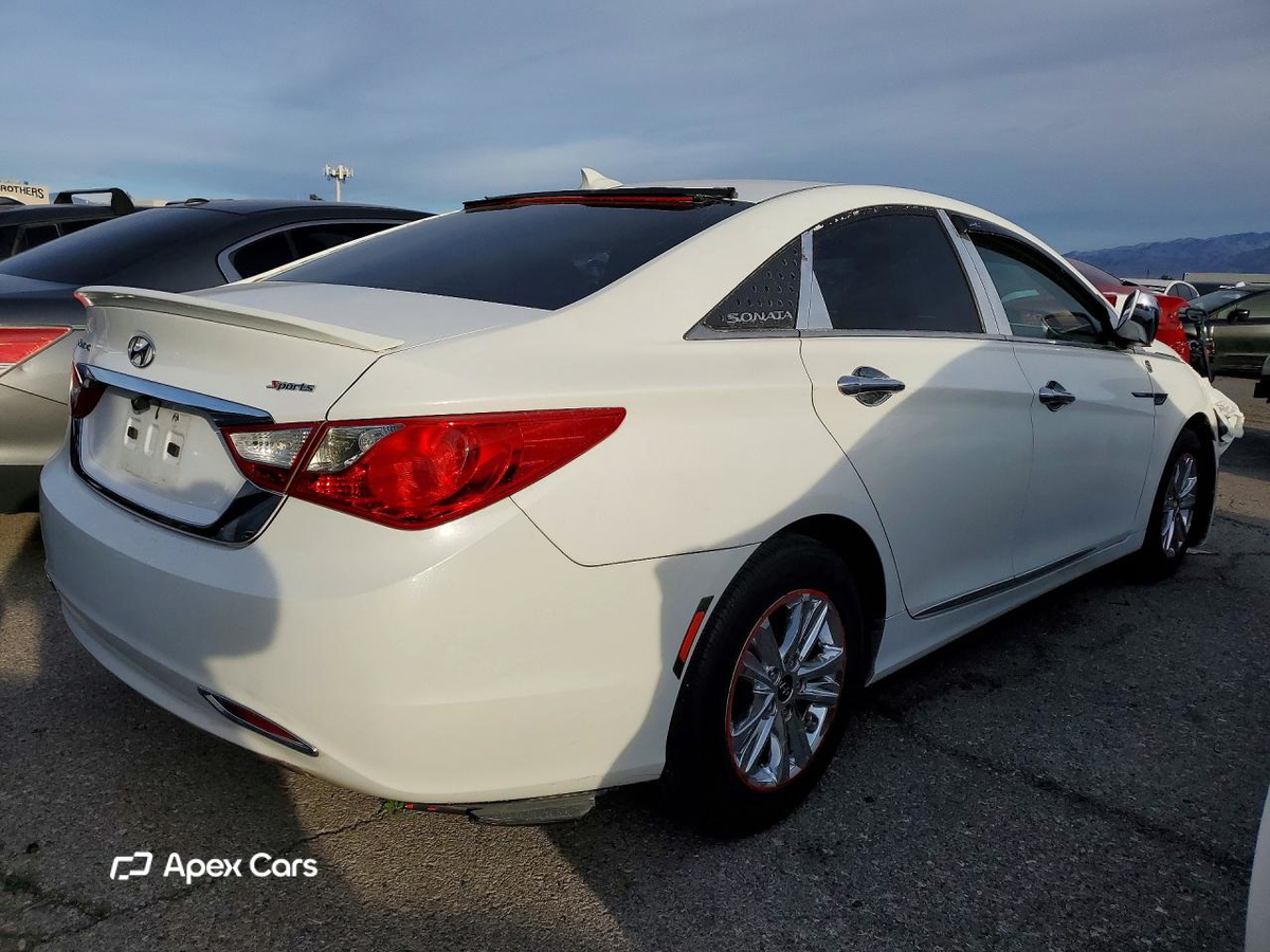 Hyundai Sonata 2013