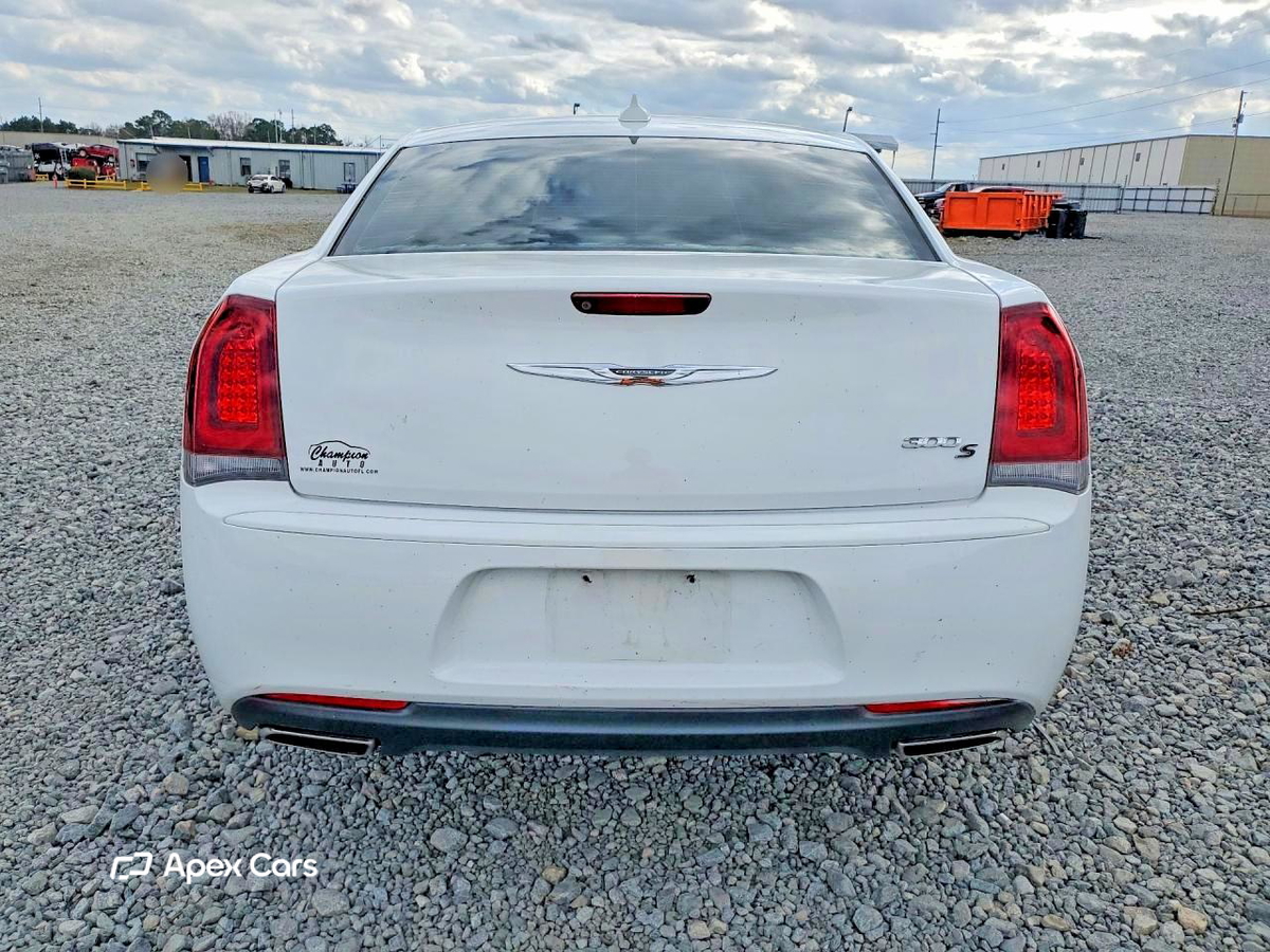 Chrysler 300 2019