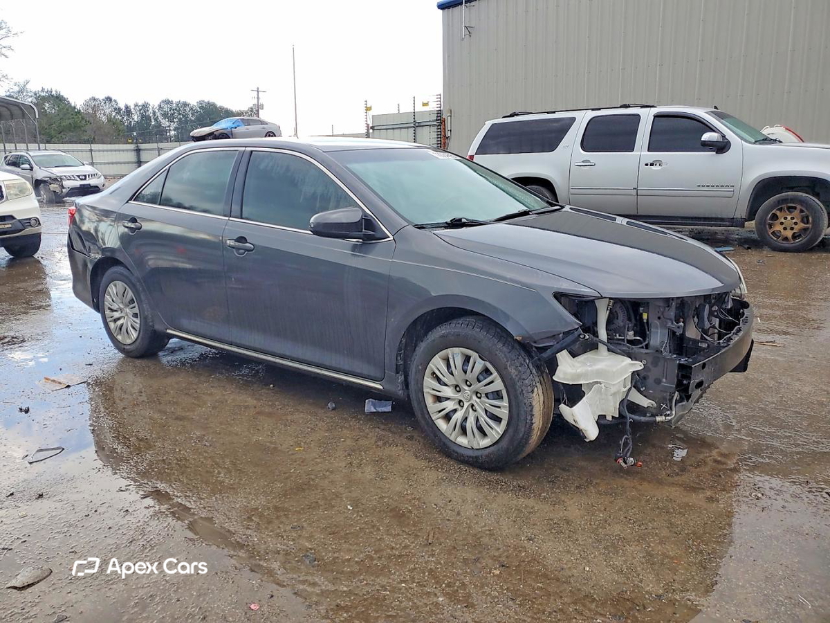 Toyota Camry 2012