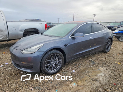 Tesla Model 3 2018 - Image 1 of 13