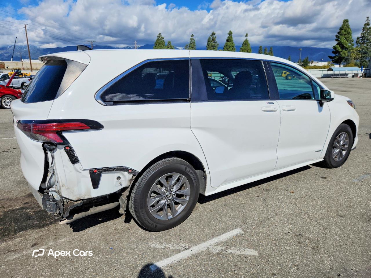 Toyota Sienna 2021