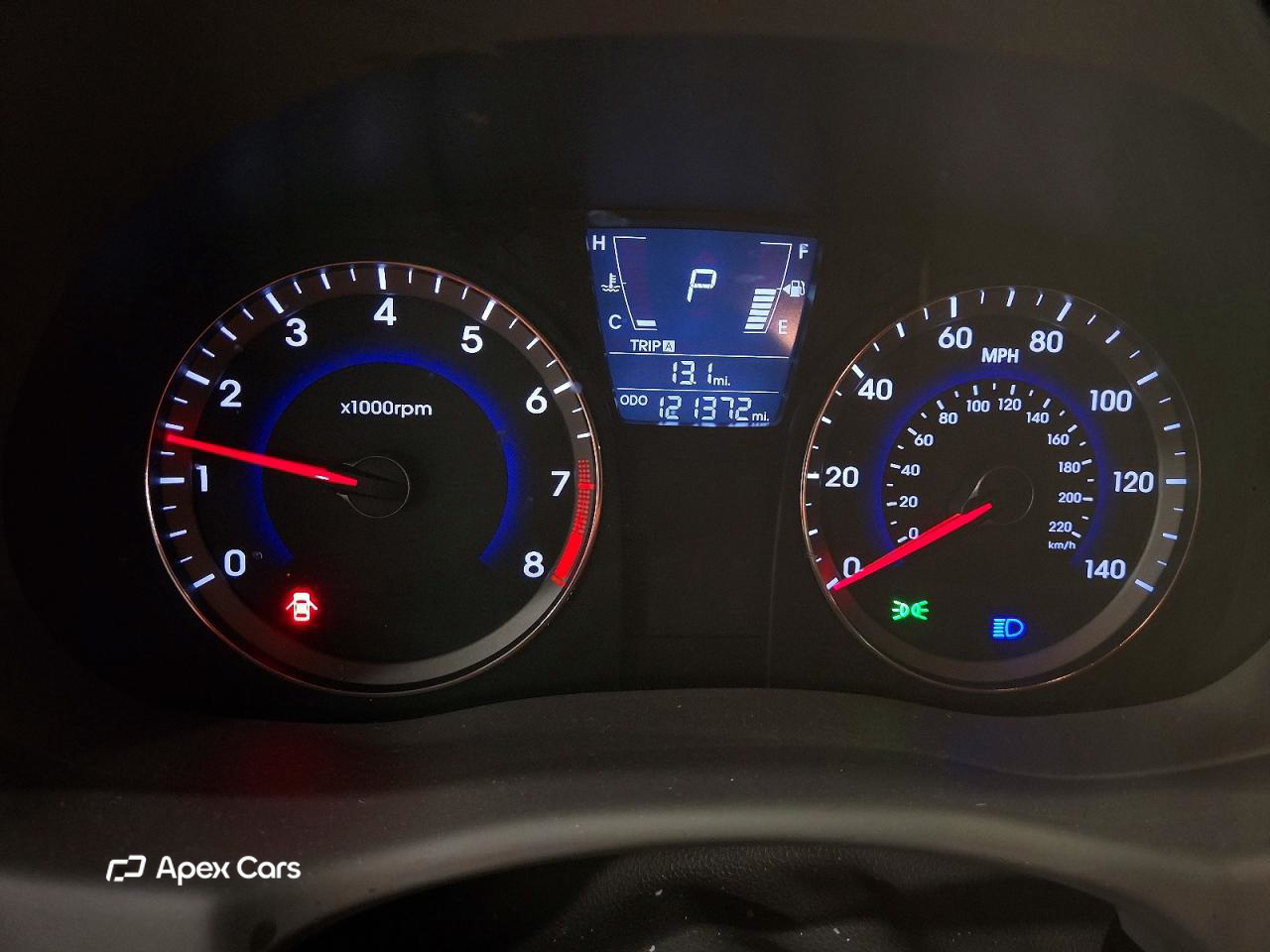 Hyundai Accent 2013
