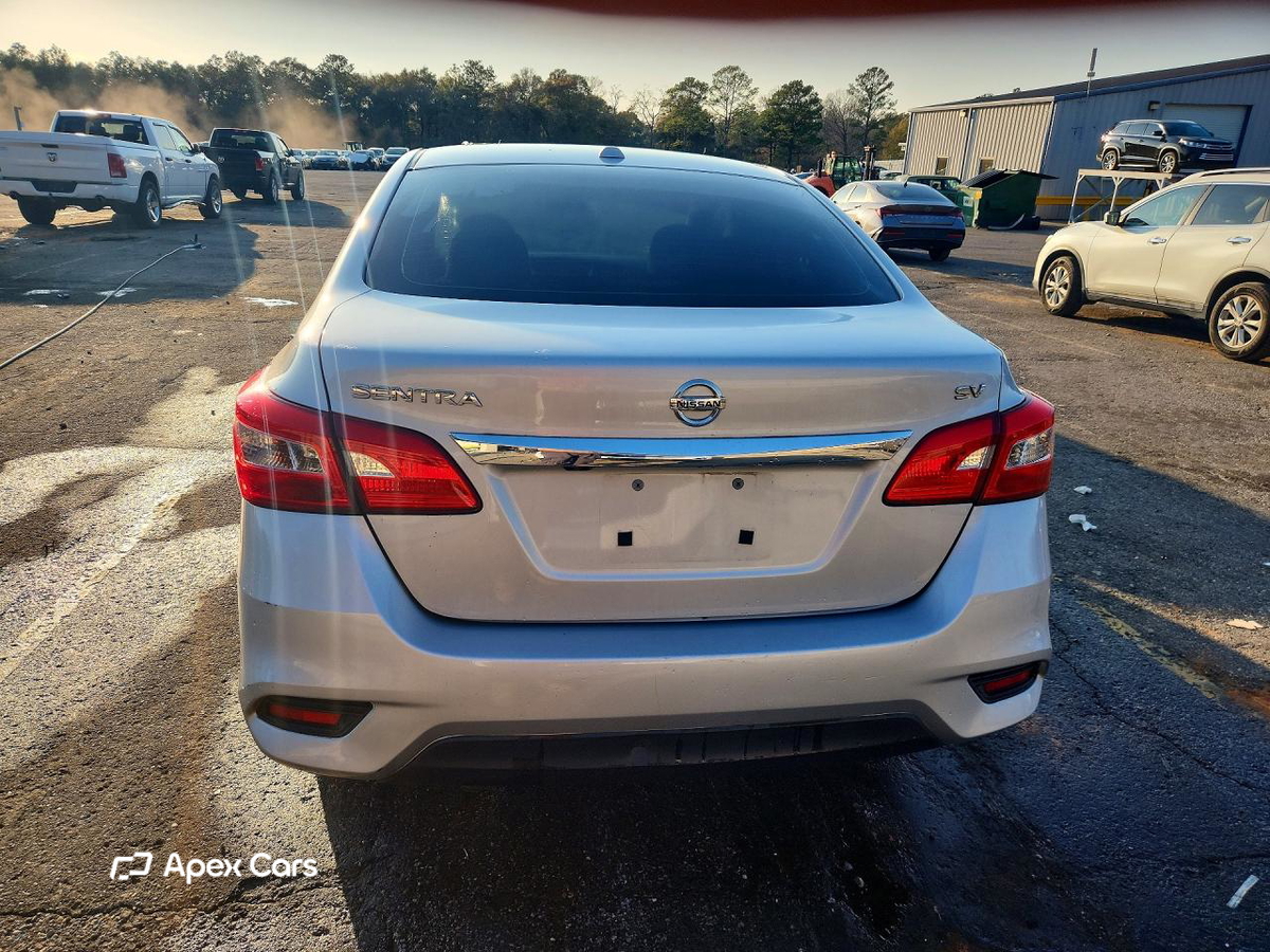 Nissan Sentra 2018