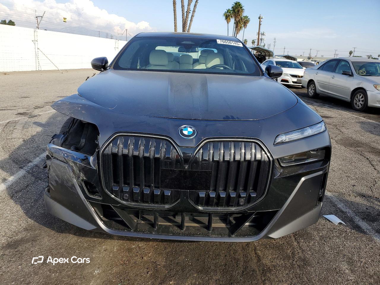 BMW i7 2024