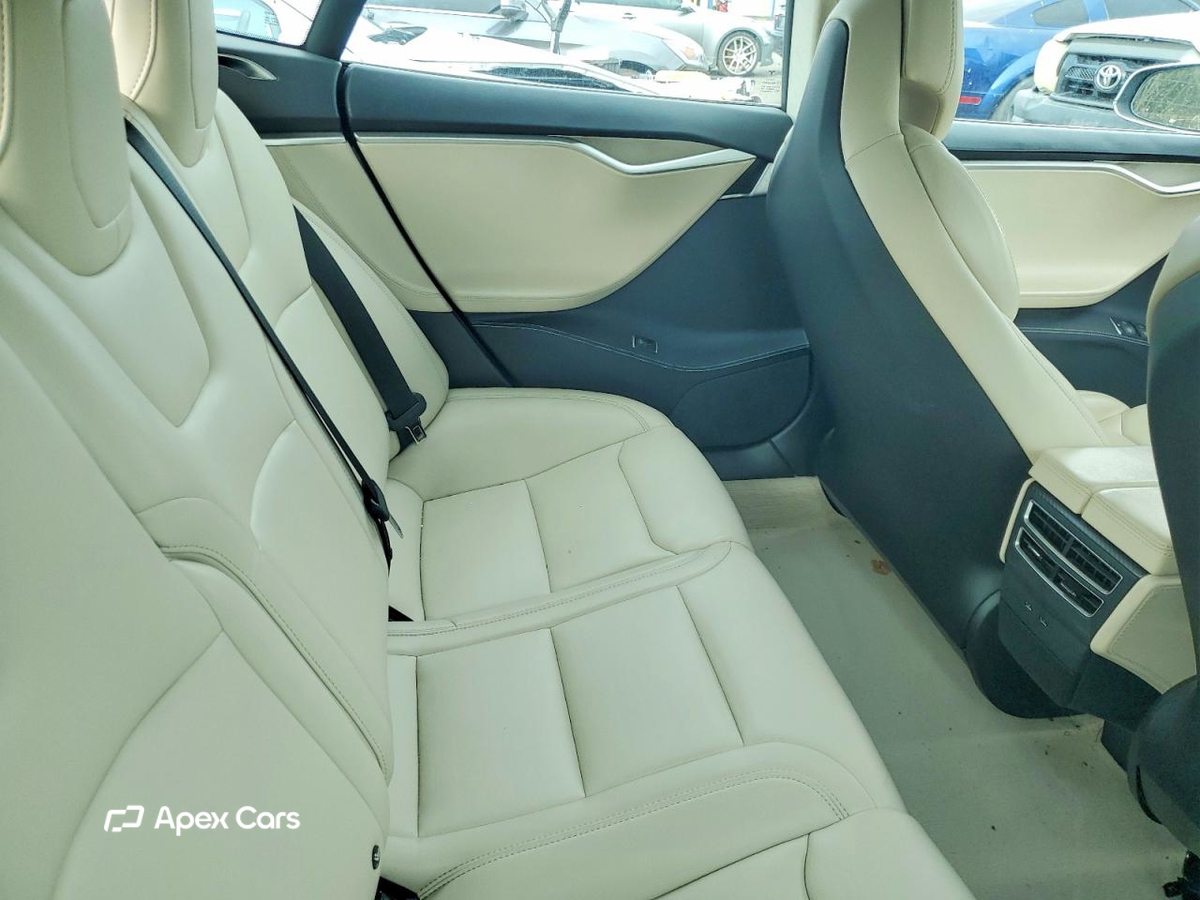 Tesla Model S 2018
