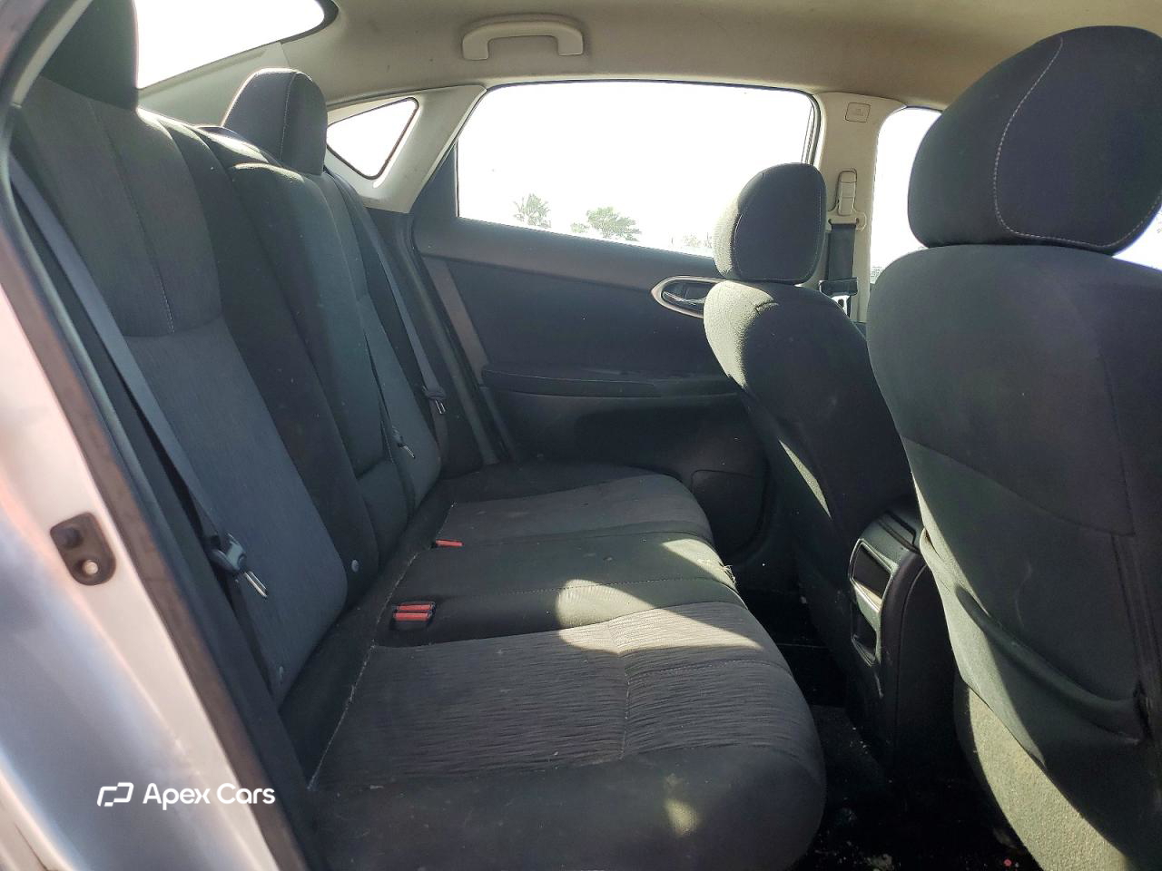 Nissan Sentra 2015