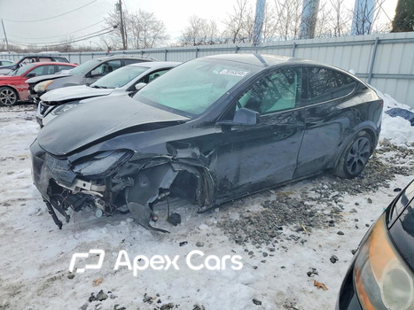 Tesla Model Y 2023 - Image 1 of 12