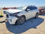 Toyota Highlander 2020