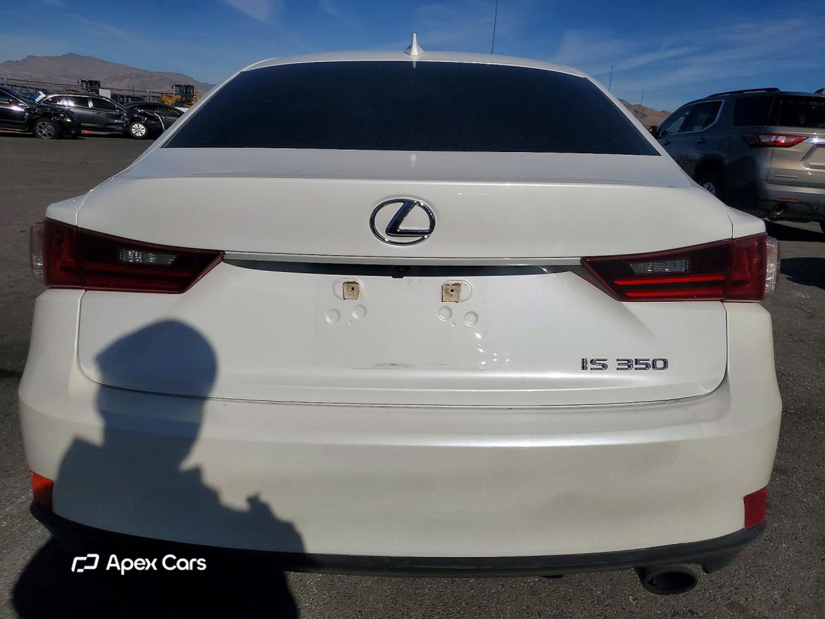 Lexus IS 2014