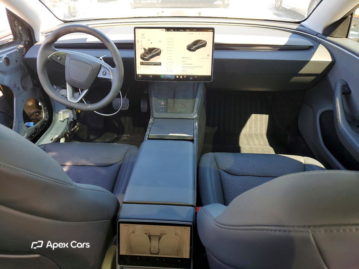 Tesla Model 3 2024