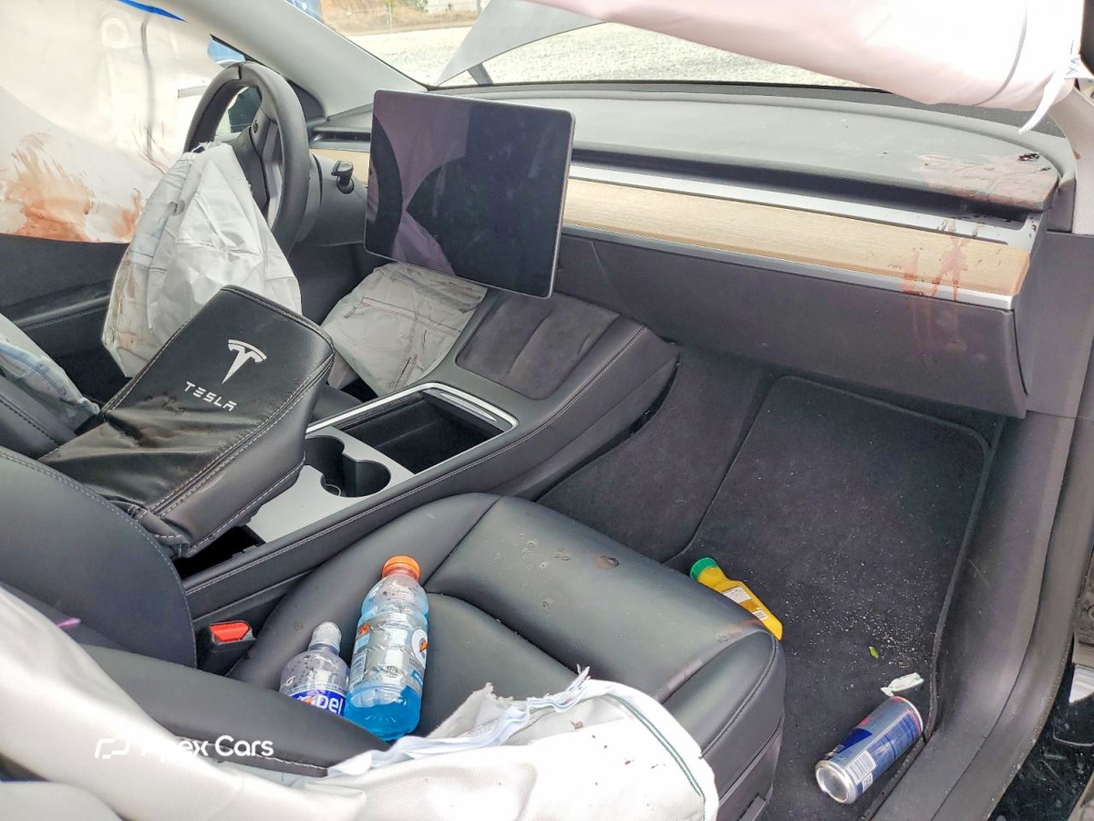 Tesla Model Y 2021