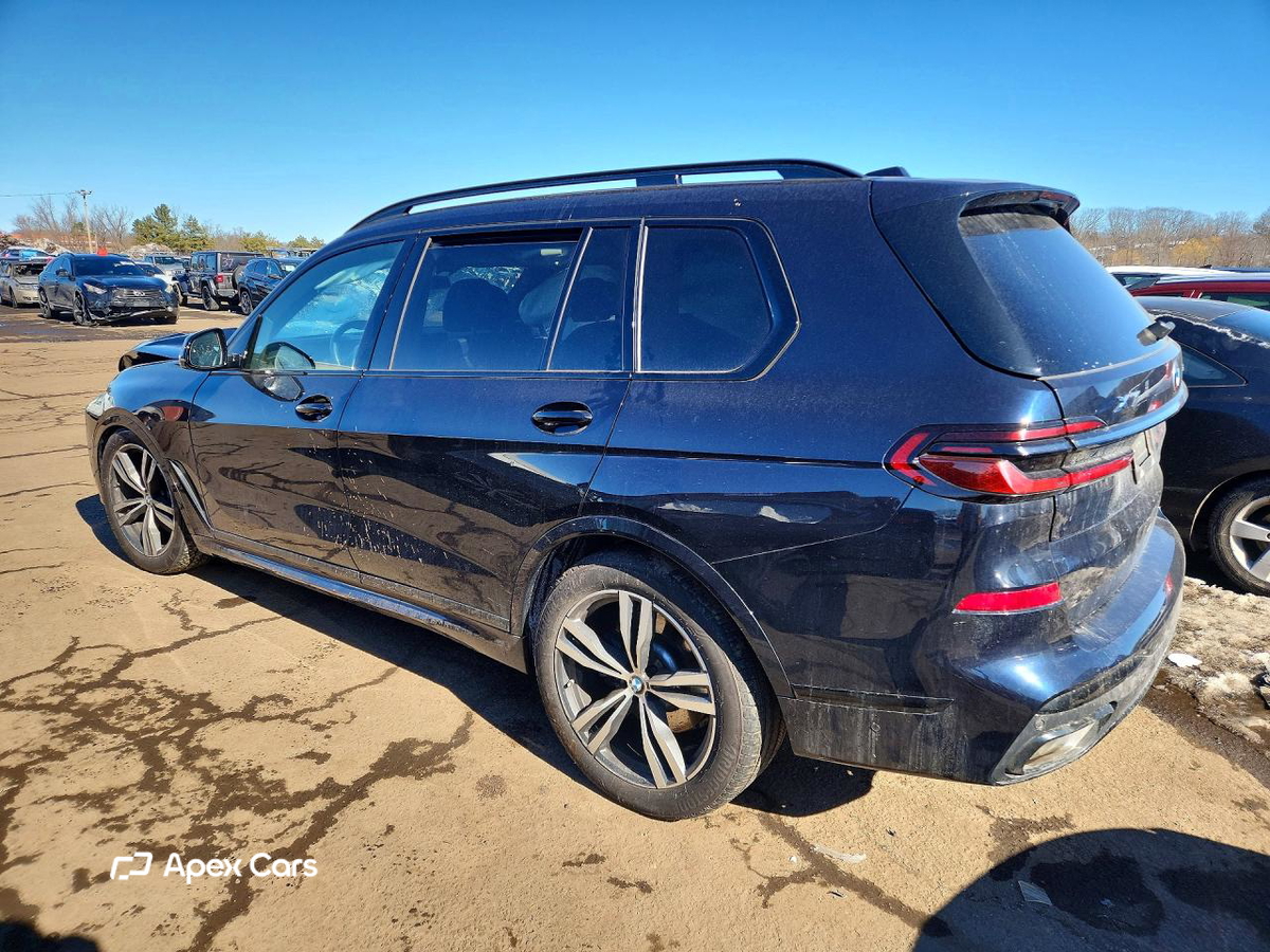 BMW X7 2025