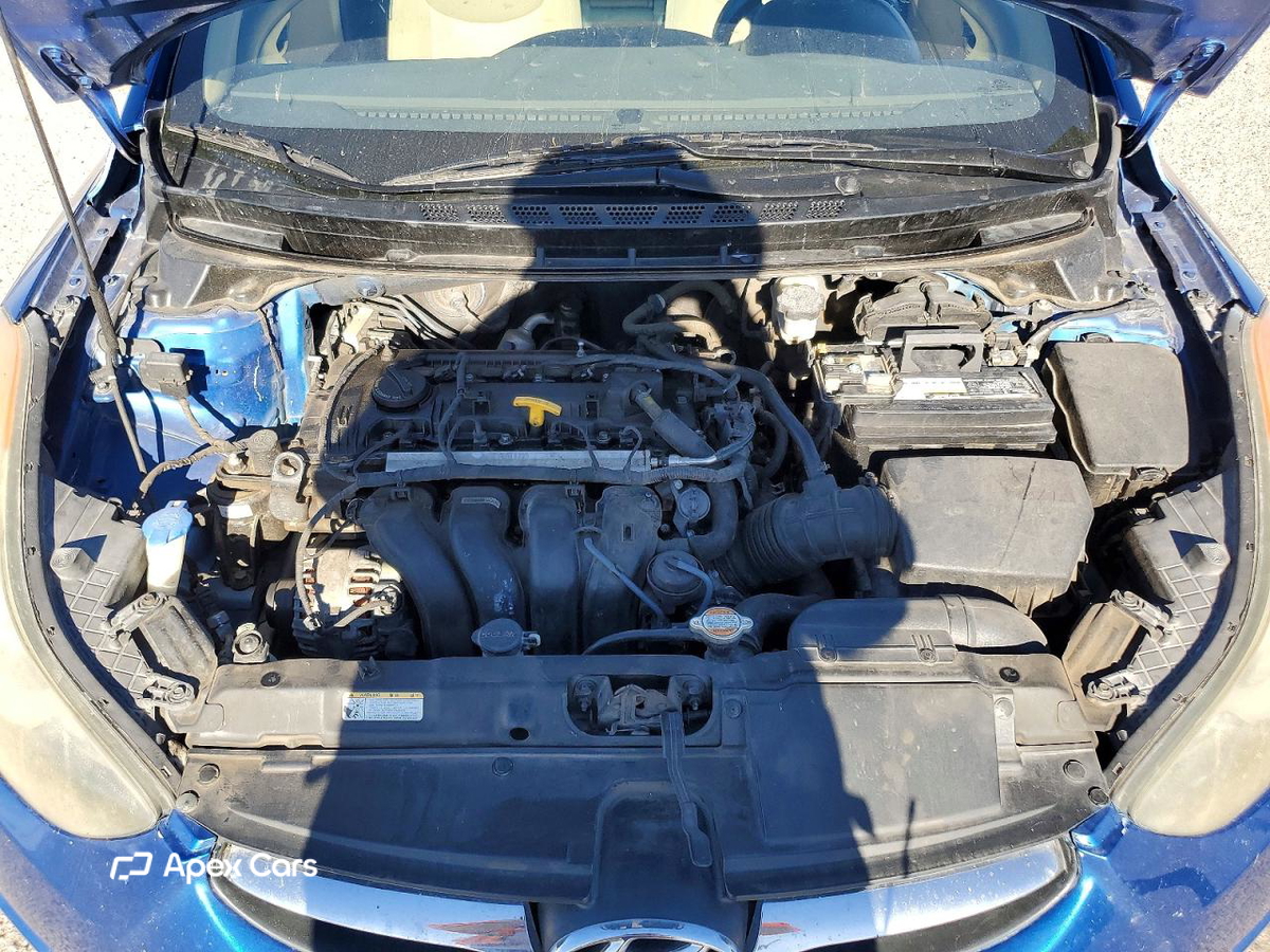 Hyundai Elantra 2011