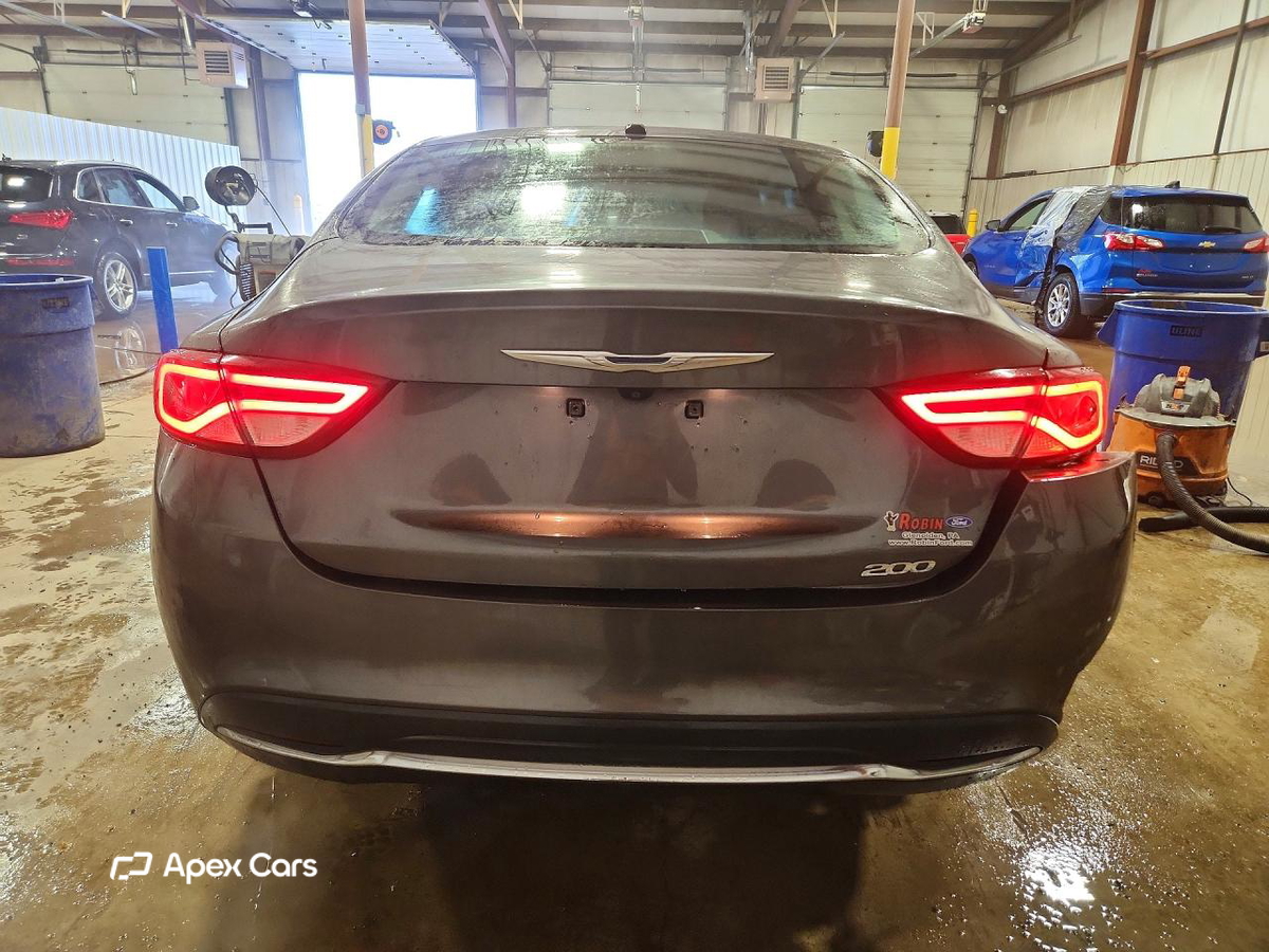Chrysler 200 2015
