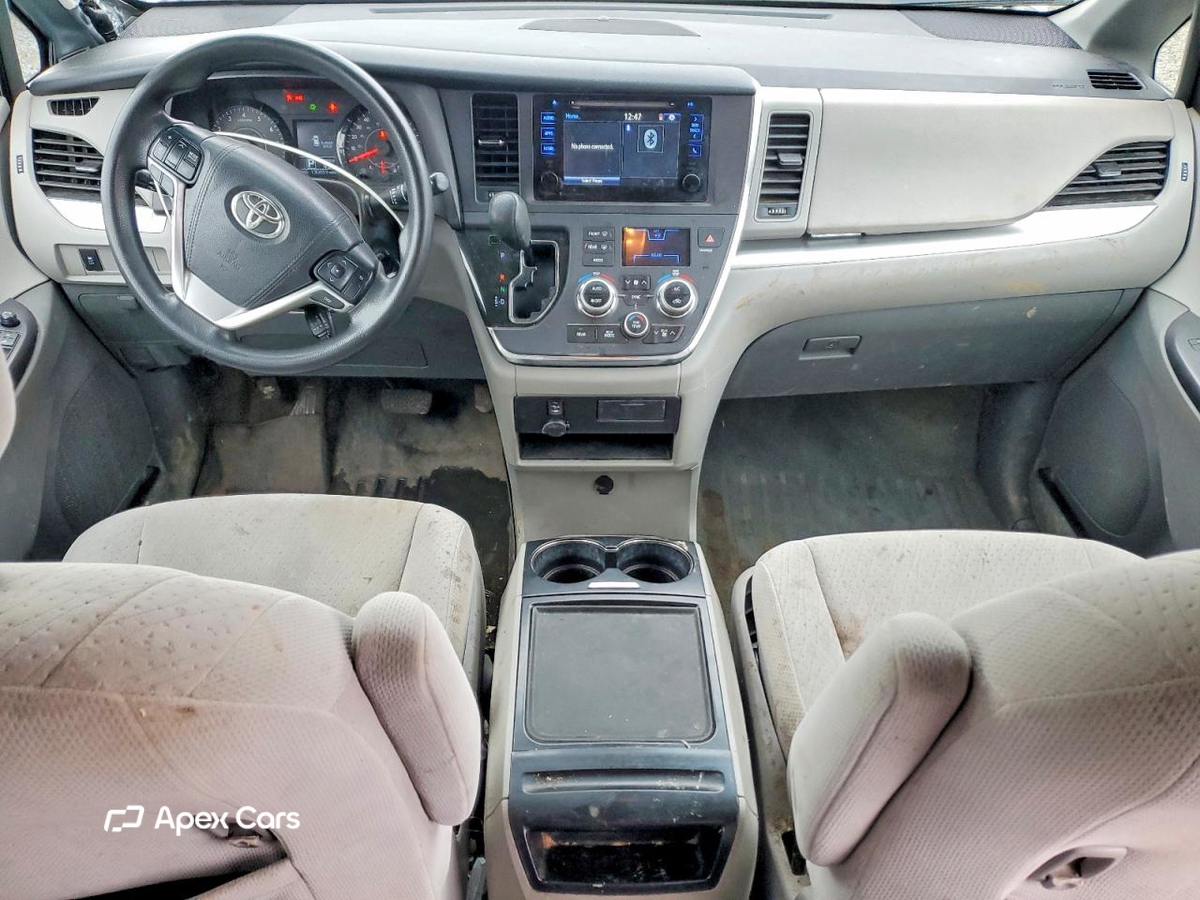 Toyota Sienna 2016